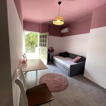 Dorelias 3 Apartment